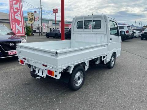 Nissan Clipper Truck