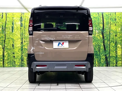 Mitsubishi Delica Mini