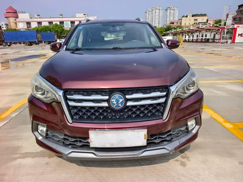 Venucia T70
