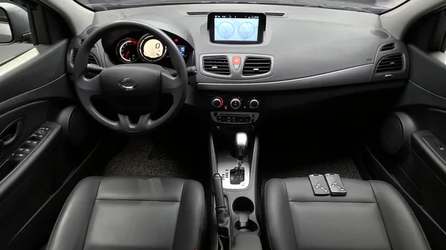 Renault SM3