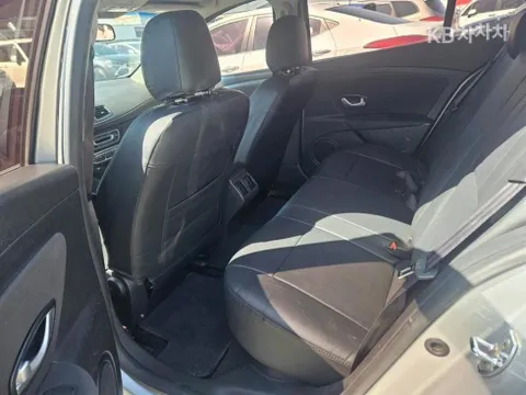 Renault SM3