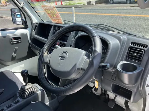 Nissan Clipper Truck