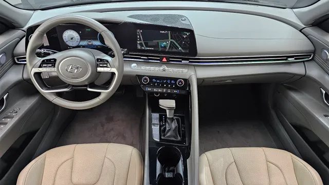 Hyundai Elantra (Avante)