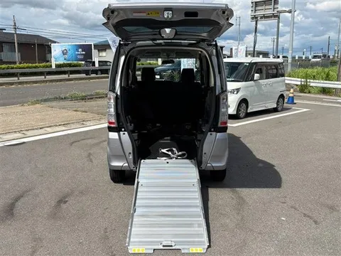 Honda N-BOX Plus