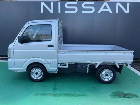 Nissan Clipper Truck