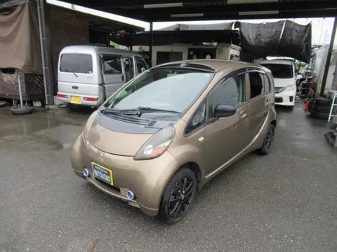 Mitsubishi I