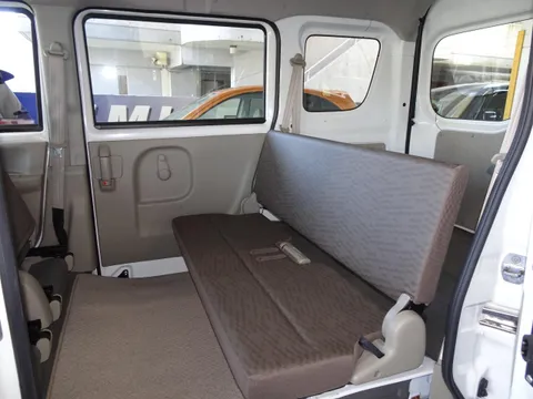 Mitsubishi Minicab Van