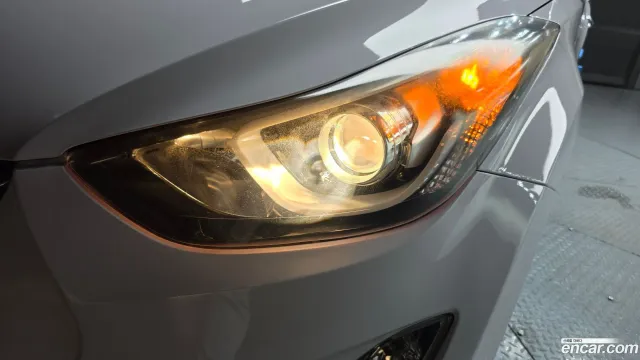 Hyundai Elantra (Avante)