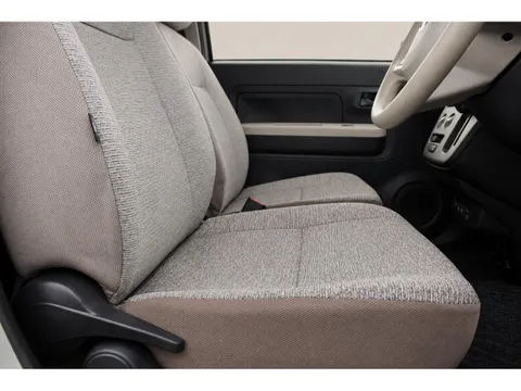 Daihatsu Mira Tocot