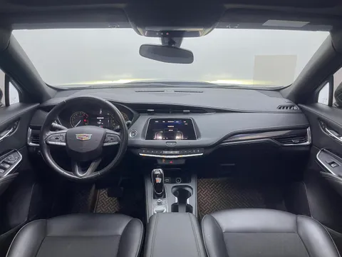 Cadillac XT4