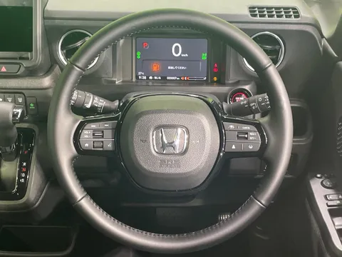 Honda N-BOX Custom