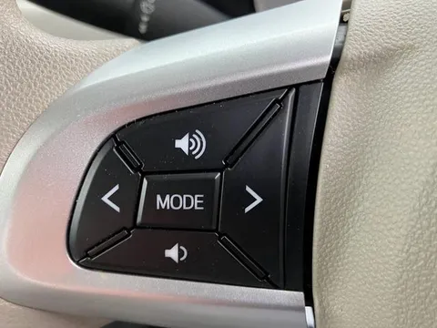 Daihatsu Mira Tocot