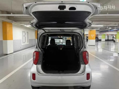 Kia Deluxe