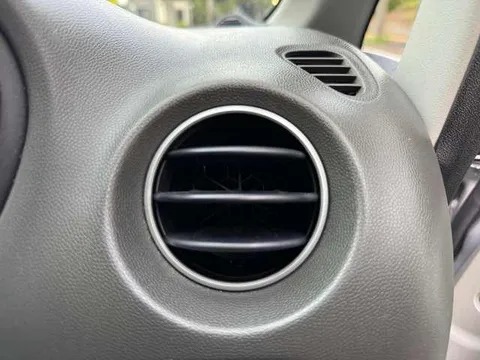 Mitsubishi I