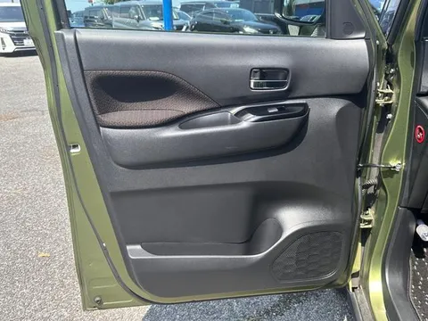 Mitsubishi eK X Space