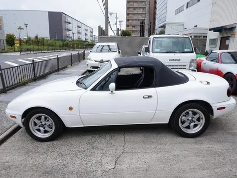 Mazda Eunos Roadster