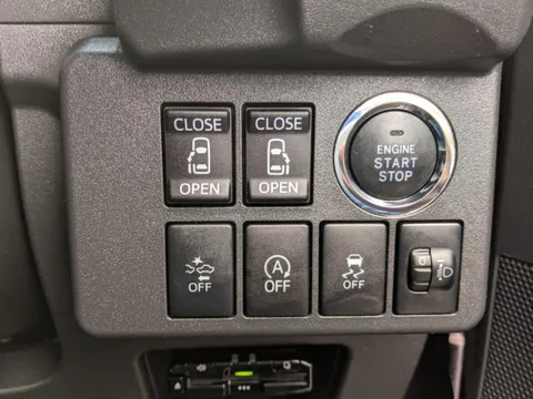 Toyota Pixis Mega