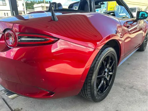 Mazda MX-5 (Roadster)