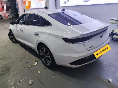 Hyundai Festa