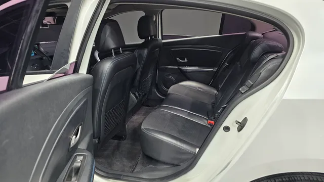 Renault SM3