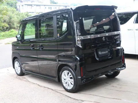Suzuki Spacia Custom