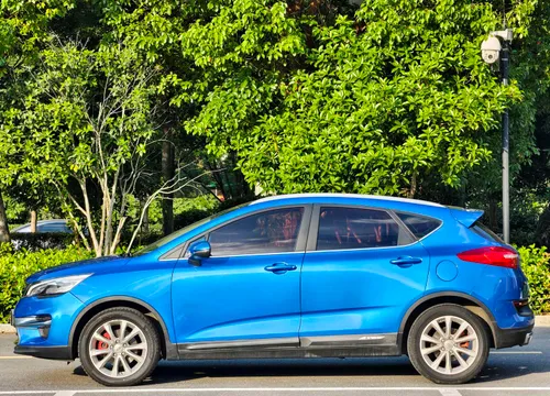 Geely Emgrand GS