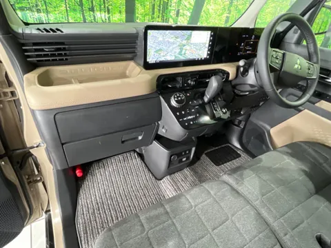 Mitsubishi Delica Mini