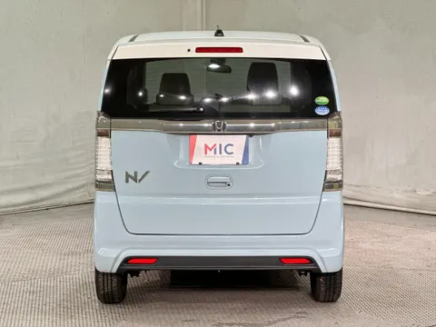 Honda N-BOX Slash