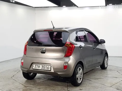 Kia Deluxe