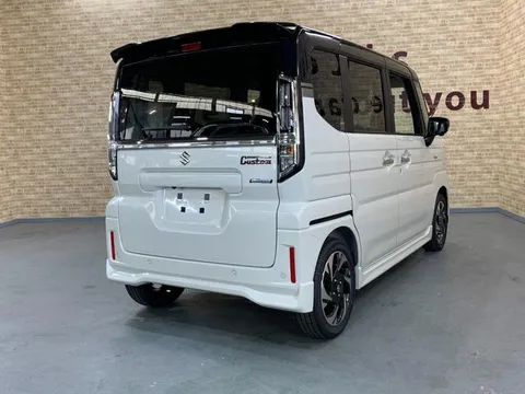 Suzuki Spacia Custom