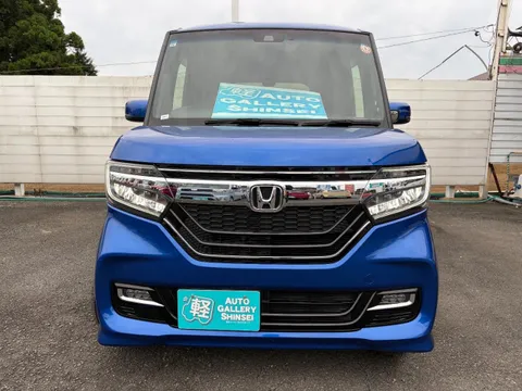 Honda N-BOX Custom