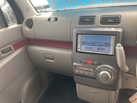 Toyota Pixis Space
