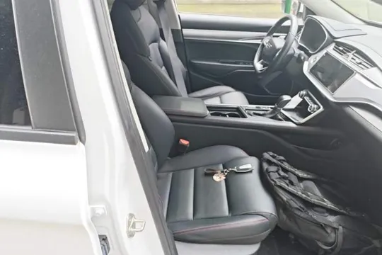 Geely Binray