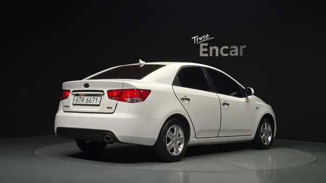Kia Cerato (Forte)