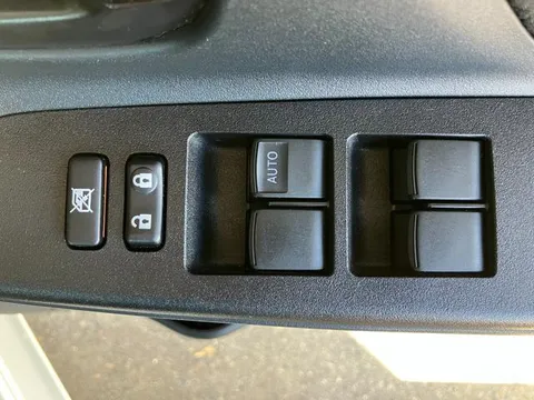 Toyota Yaris (Vitz)
