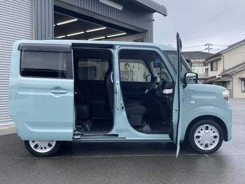 Suzuki Spacia