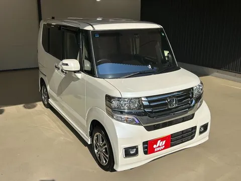 Honda N-BOX Plus Custom