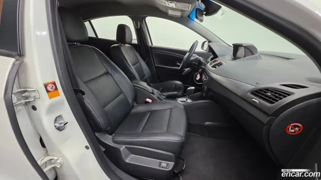 Renault SM3