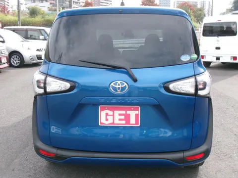 Toyota Sienta