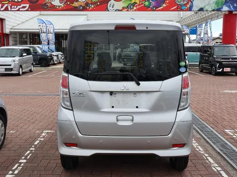 Mitsubishi eK Space