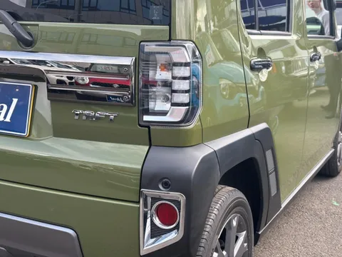 Daihatsu Taft