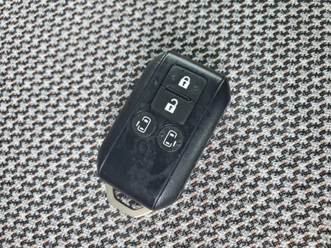 Suzuki Wagon R Smile