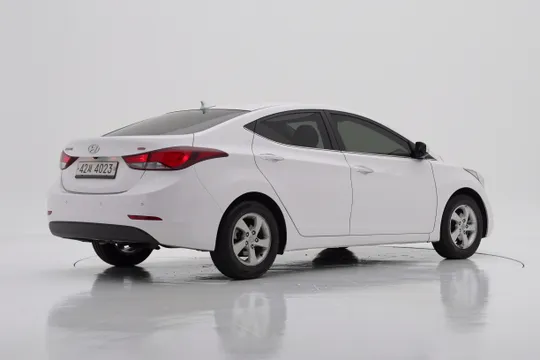 Hyundai Elantra (Avante)