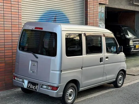 Daihatsu Hijet Cargo