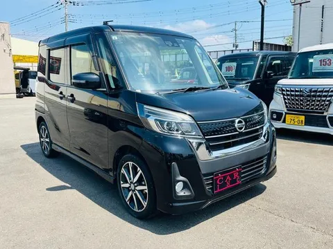 Nissan Dayz Roox