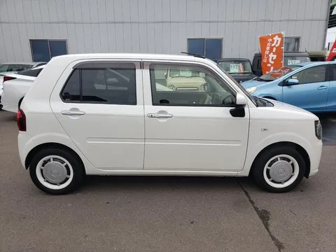 Daihatsu Mira Tocot