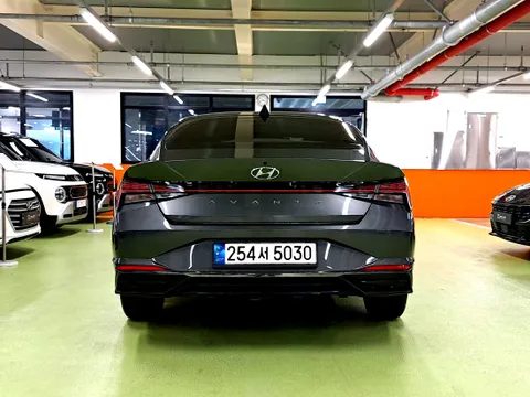 Hyundai Elantra (Avante)