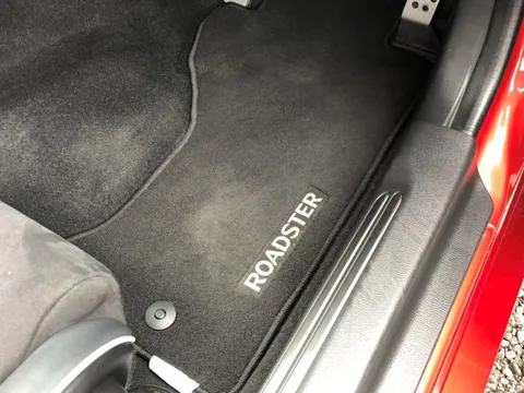 Mazda MX-5 (Roadster)