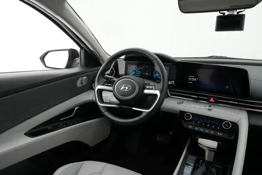 Hyundai Elantra (Avante)