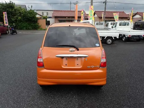 Daihatsu Mira Gino